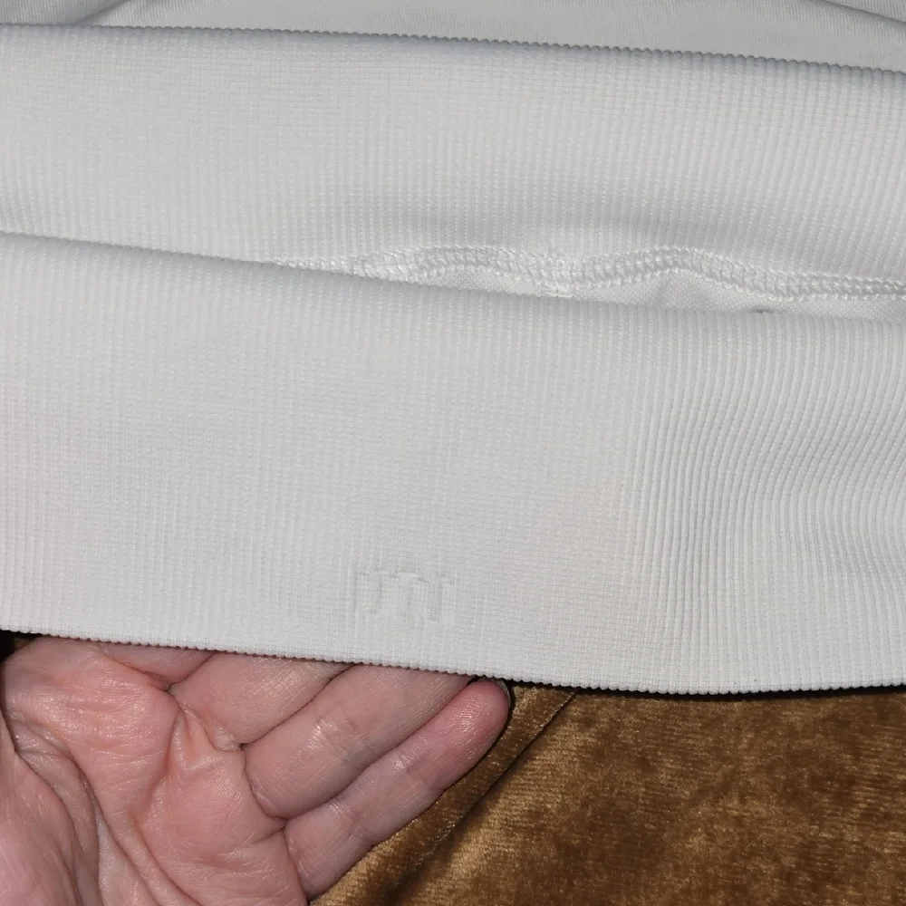 Lululemon Bra White 6? - Picture 5 of 10